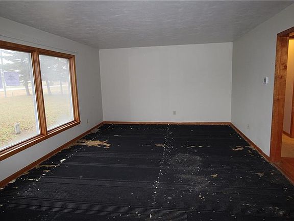 2nd image of 9499 County Road 25a N