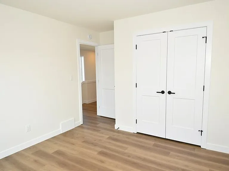 2133 5th Ave SW — Photo 24