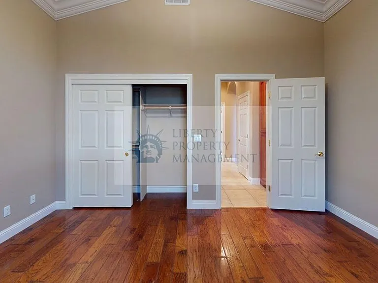 1004 Marigold Ln — Photo 13