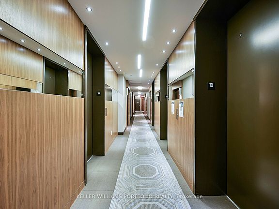 5th image of 36 Park Lawn Rd #1006