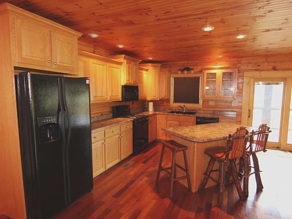 5th image of 288 Laurelwood Ln