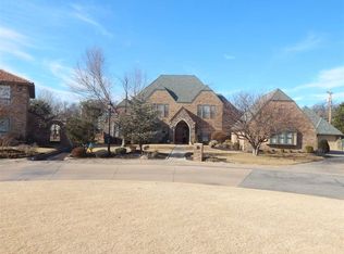 3002 Oak Leaf Cir, Enid, OK 73703