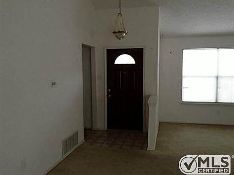 4th image of 406 James St