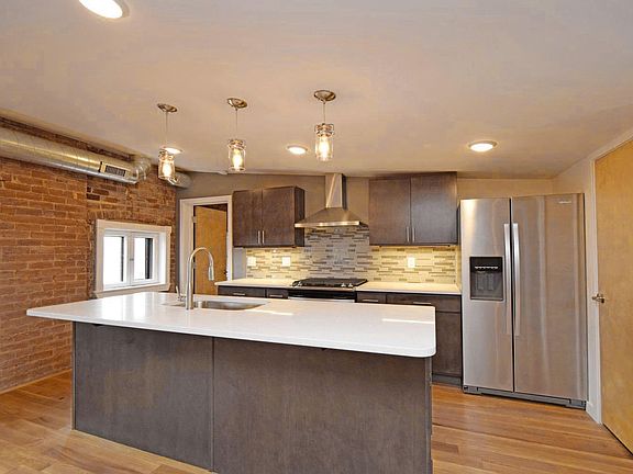 4th image of 34 E 14th St #502