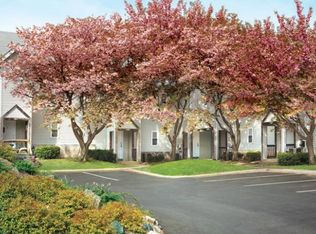 3131 Meetinghouse Rd, Upper Chichester, PA 19061