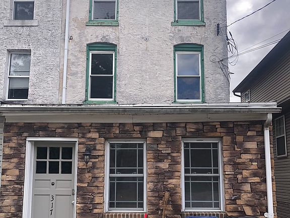 3 story home for rent