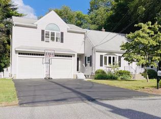 17 Stillman Cir, Natick, MA 01760