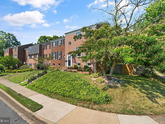 5th image of 7502 Bland Dr