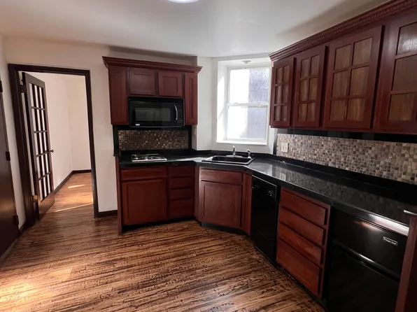 6009 Boulevard East image 1 of 20