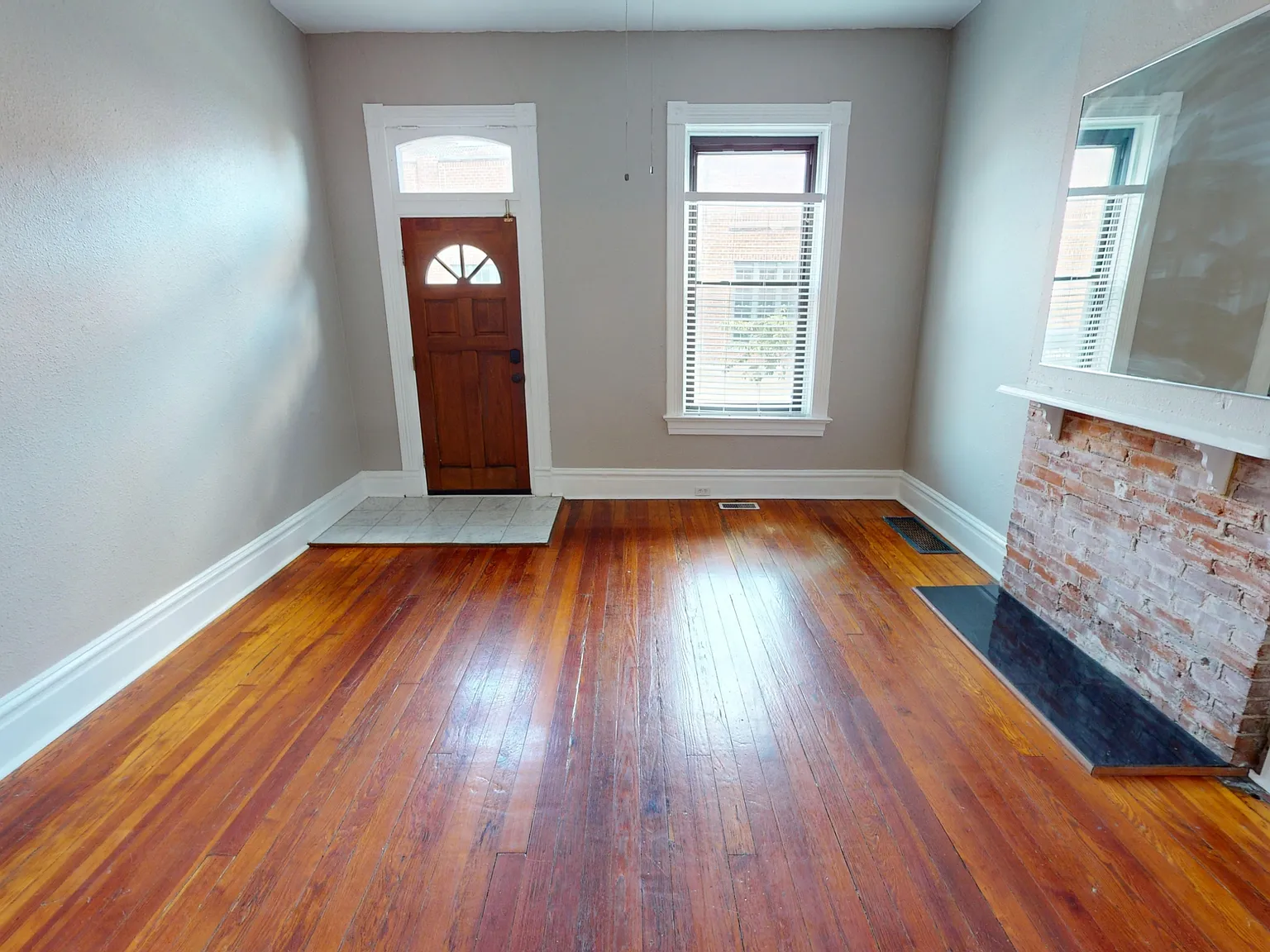 2407 S 9th Street - 2407 — Photo 1
