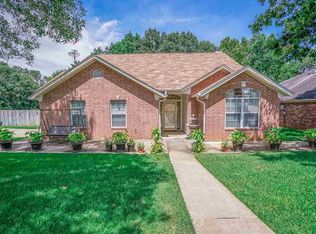1200 Hummingbird Cir, Longview, TX 75601