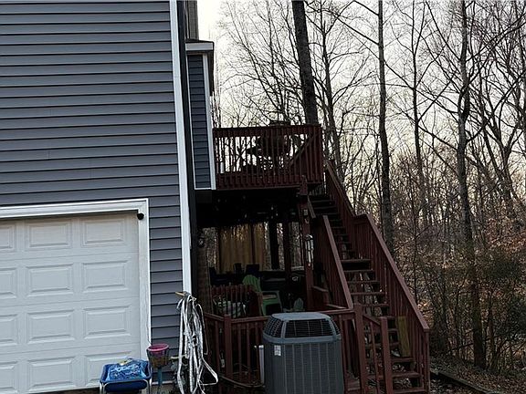 5th image of 254 Winfield Dr