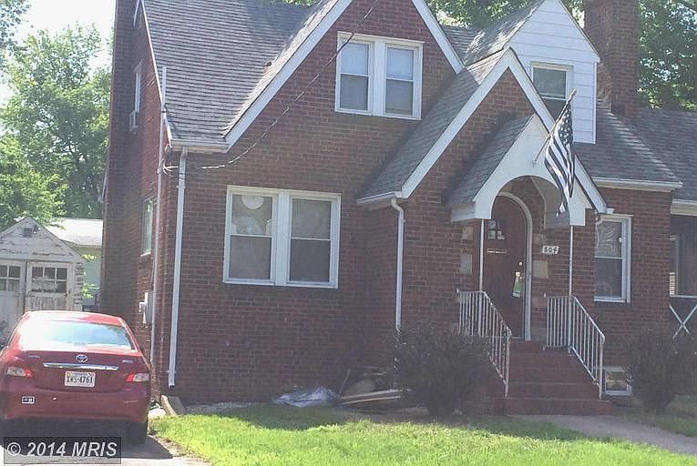 2nd image of 804 N Highland St