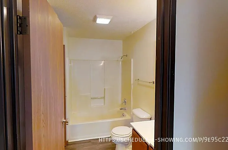 2445 Werner St #6 — Photo 7