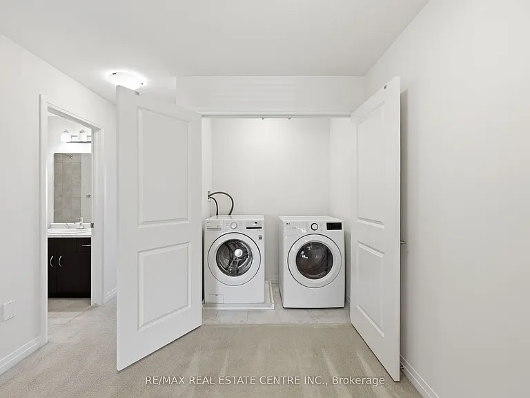 37 Greenwich Ave — Photo 26