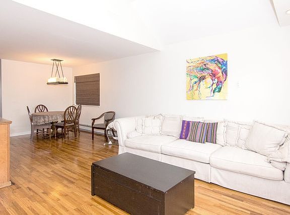 5th image of 4211 Clearview Expy #2