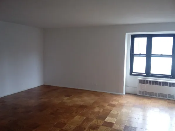 417 Grand Street image 1 of 9