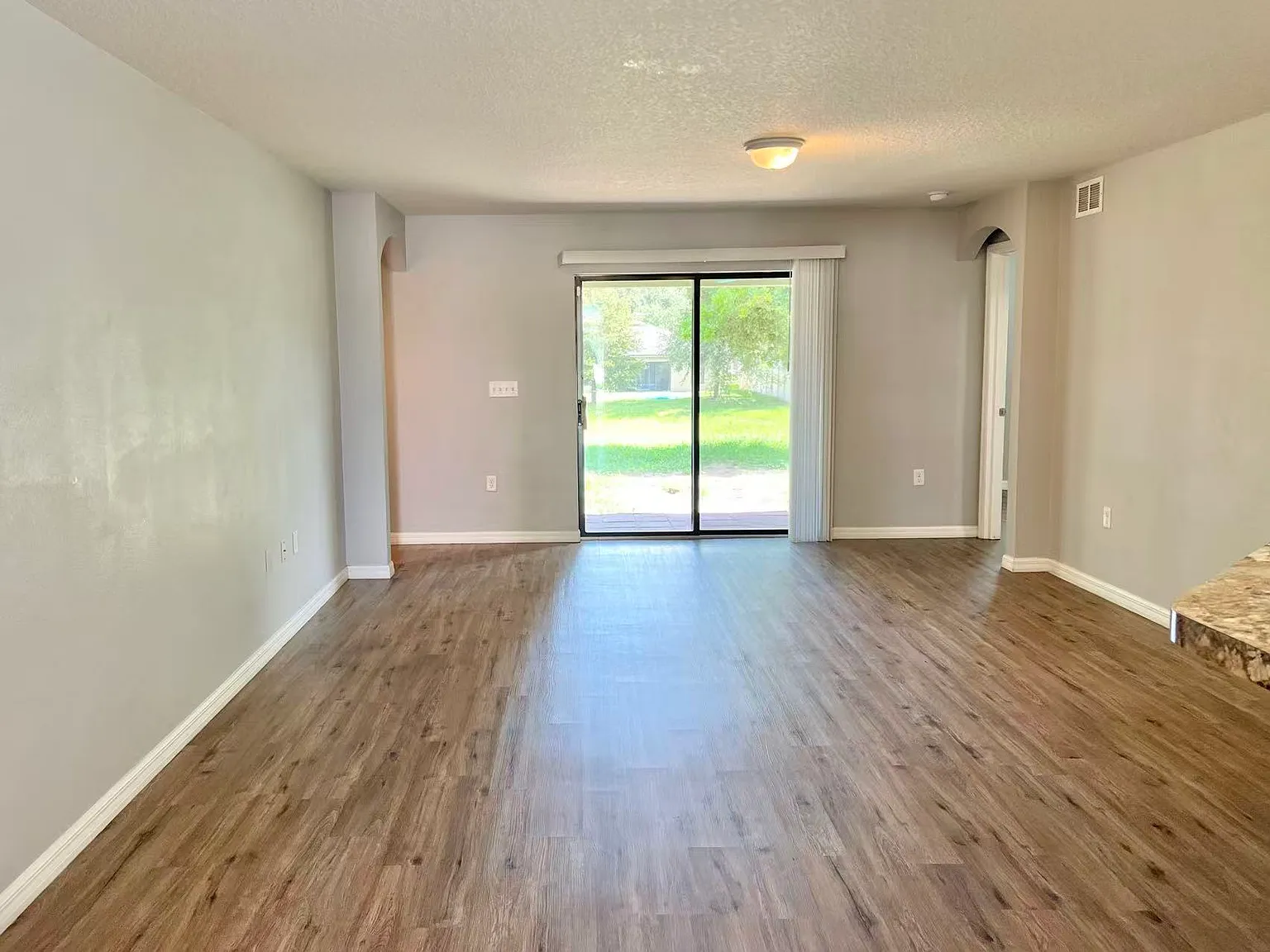3 bed, 1540 sqft, $1,950 — Photo 3