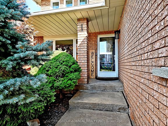 3rd image of 62 Castlehill Rd