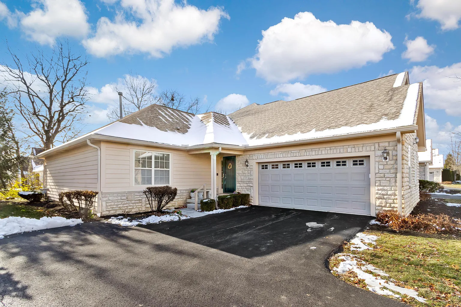4827 Rays Cir photo 1
