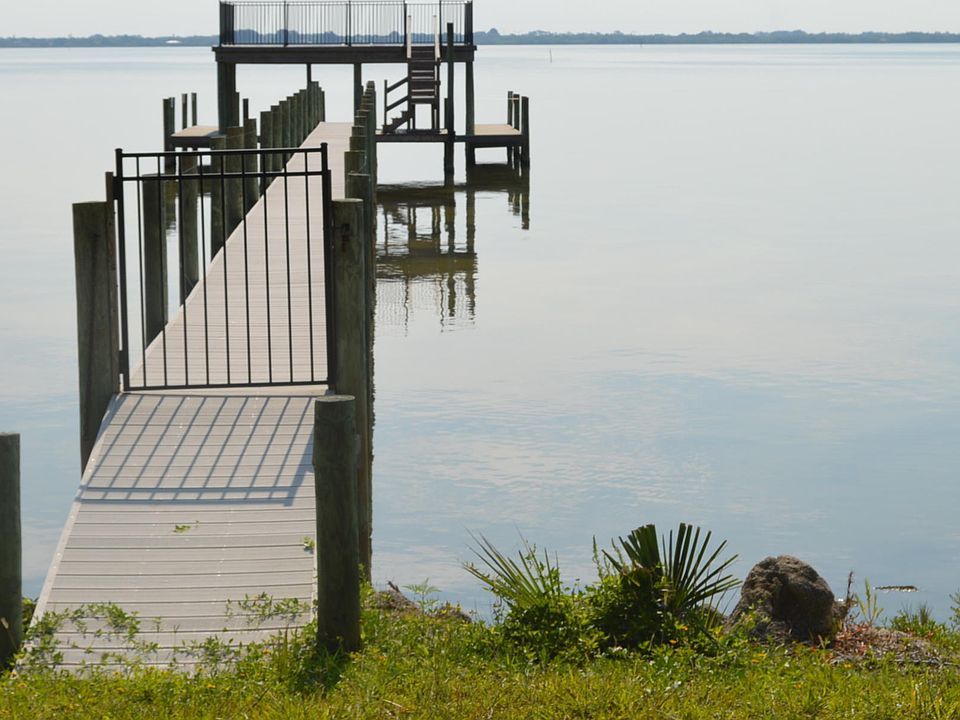 1st image of 3925 Indian River Dr