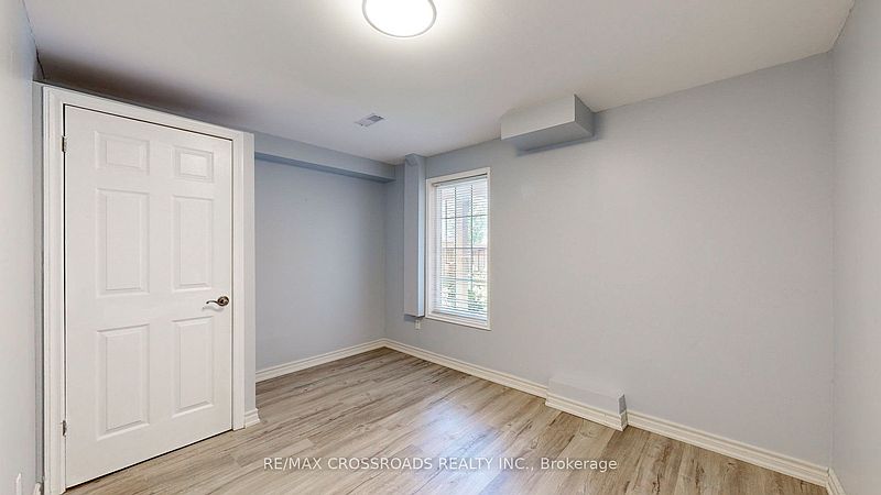 Ajax House for rent - 2 Bedrooms — photo 9