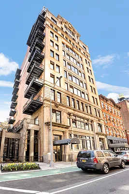 Sold by Compass | media 23