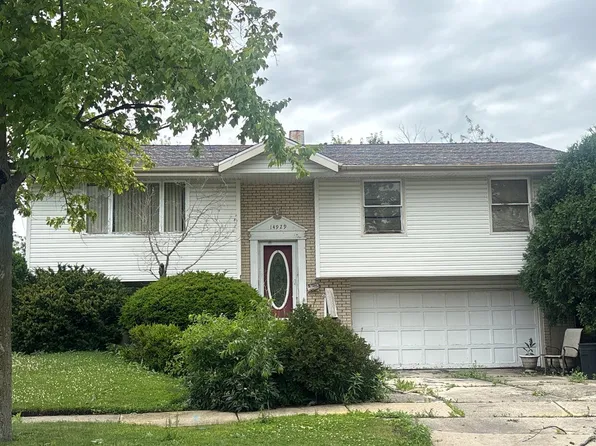 14929 Lynne Ct, Oak Forest, IL 60452