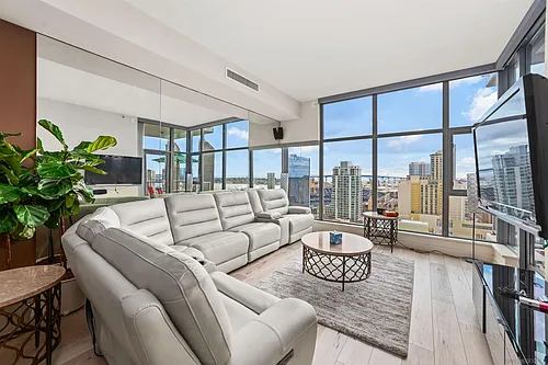 575 6th Ave #1804 Photo 1