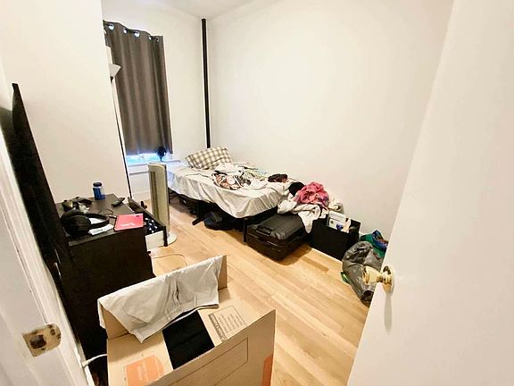 5th image of 30-42 30th St #3F