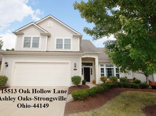 15513 Oak Hollow Ln, Strongsville, OH 44149