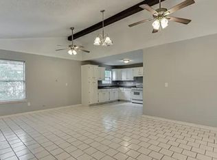 2620 2nd Ave #B, Groves, TX 77619