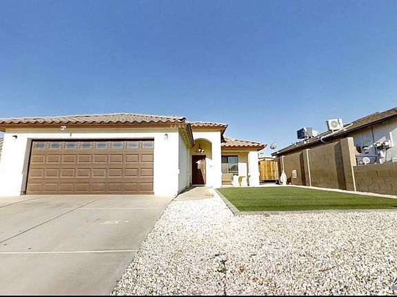 2nd image of 2321 N Vega Ave