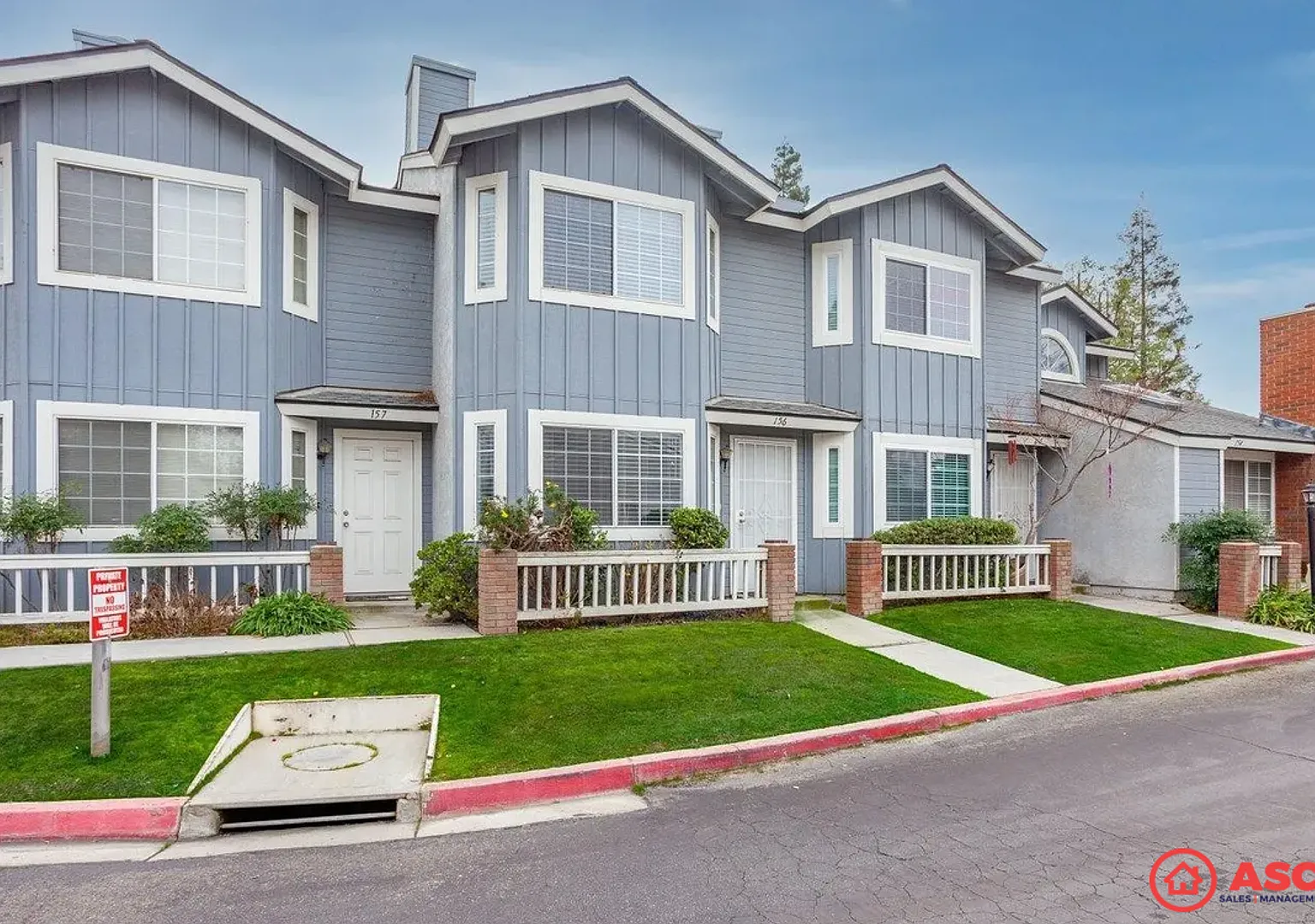 Move-In Ready 2-Bed, 1.5-Bath Home in Bakersfield's 93311 1,032 Sq Ft with Full Appliance Package... — Photo 2