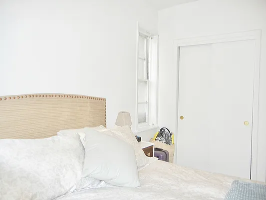 Rented by Brooklyn Heights Real Estate Inc | media 25