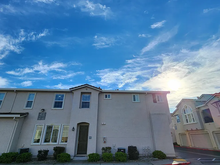 403 Ferry Cir — Photo 11