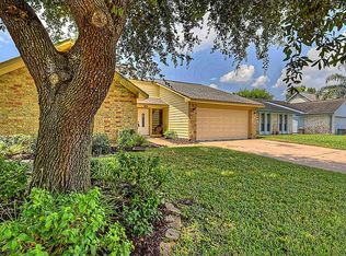 9915 Sagequeen Dr, Houston, TX 77089