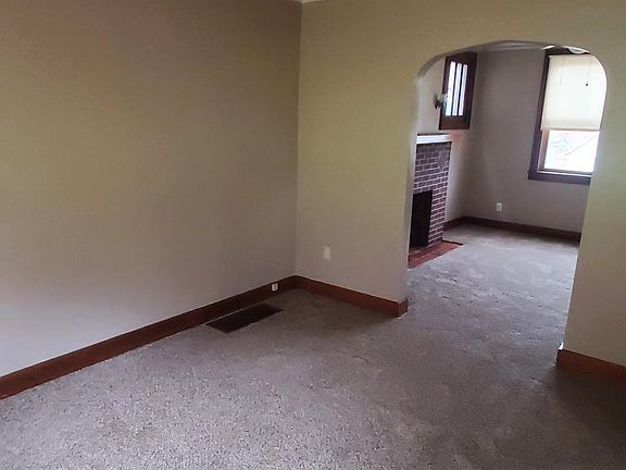 3rd image of 707 Lincoln Ave
