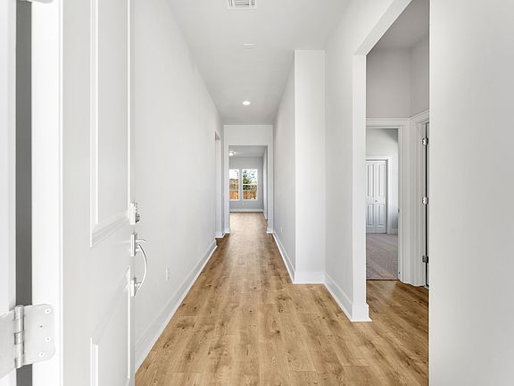 4th image of 2213 Grenache Dr