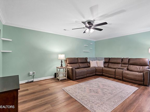 5th image of 213 Tekoa Way