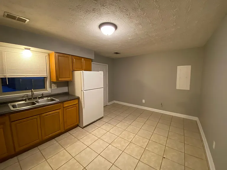 113 Breckwood Dr — Photo 5