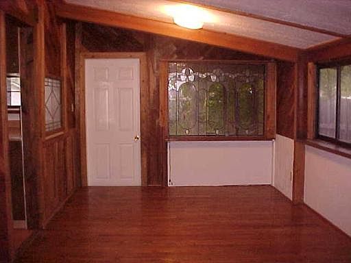 3rd image of 222 SERNA PARK DR