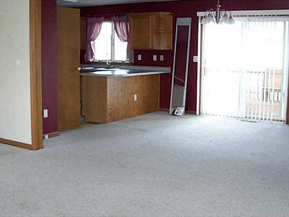 5th image of 103 Emerald Dr