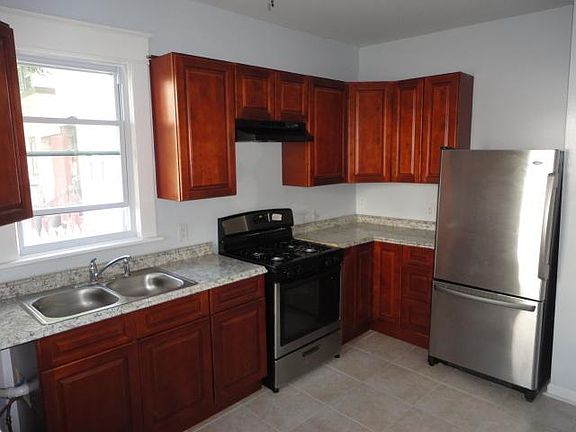 2nd image of 337 Myrtle Ave #1