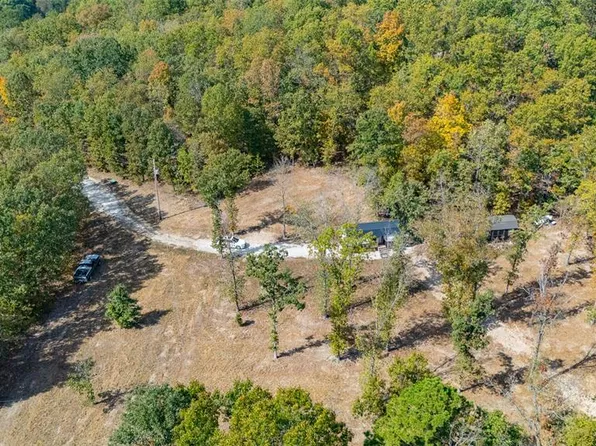 20900 Hamlet Ln, Dixon, MO 65459