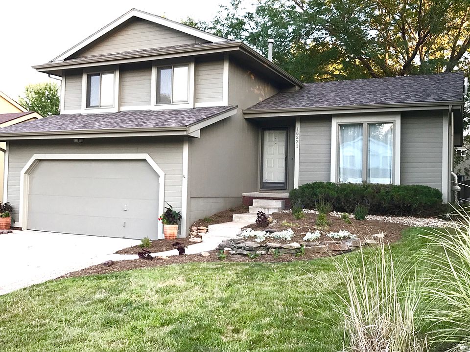 1st image of 16221 Holmes Cir