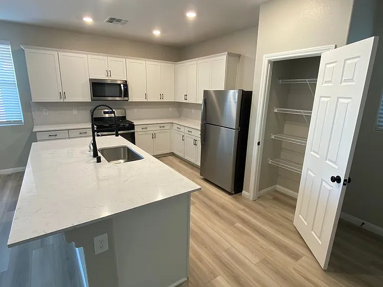 5662 Tinar St — Photo 11