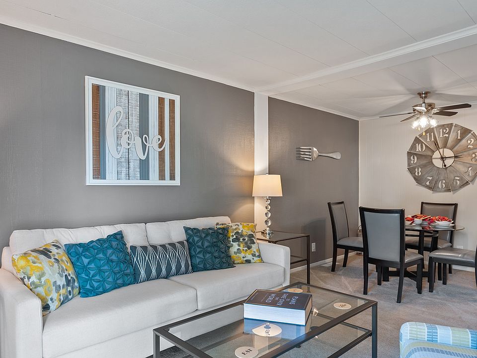 Oxford Manor Apartments and Townhomes 5349 Oxford Dr Mechanicsburg PA