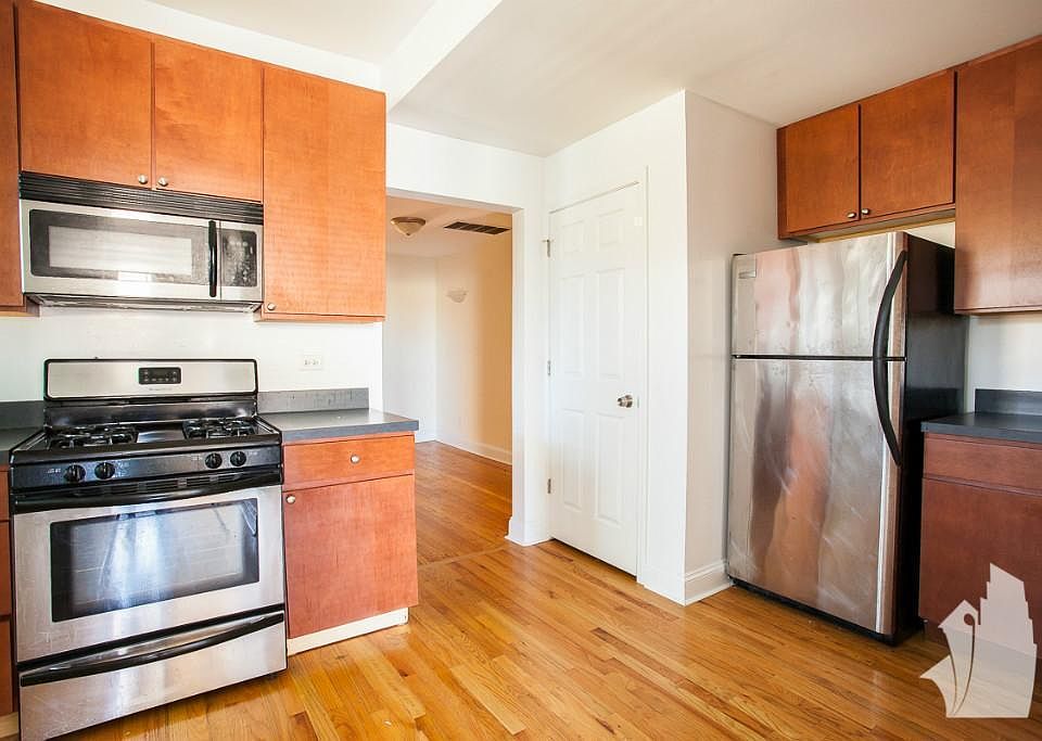 1st image of 3428 W Parker Ave #3JC