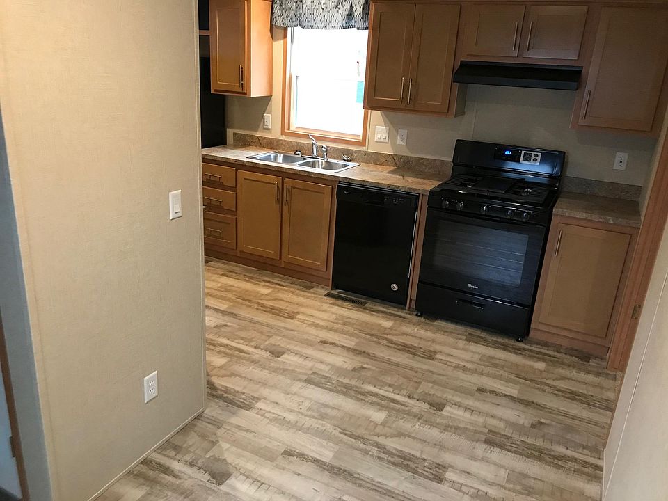 2nd image of 20990 Cedar Ave